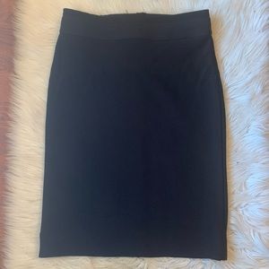 Bcbgmaxazria black knit pencil skirt